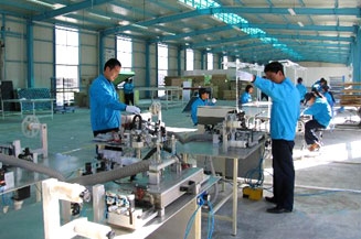 保險(xiǎn)絲生產(chǎn)車間 保險(xiǎn)絲生產(chǎn)車間